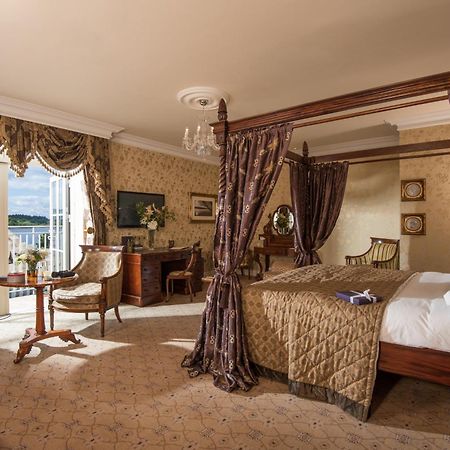 Lough Erne Resort Enniskillen Exterior photo A bedroom at the hotel
