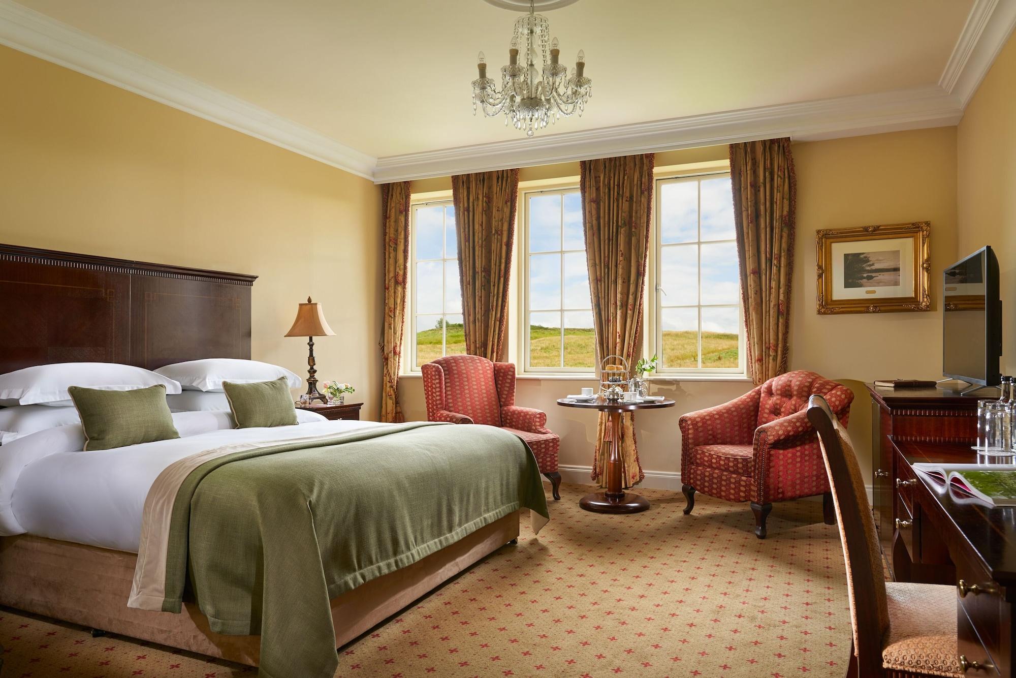Lough Erne Resort Enniskillen Exterior photo A bedroom at the K Club
