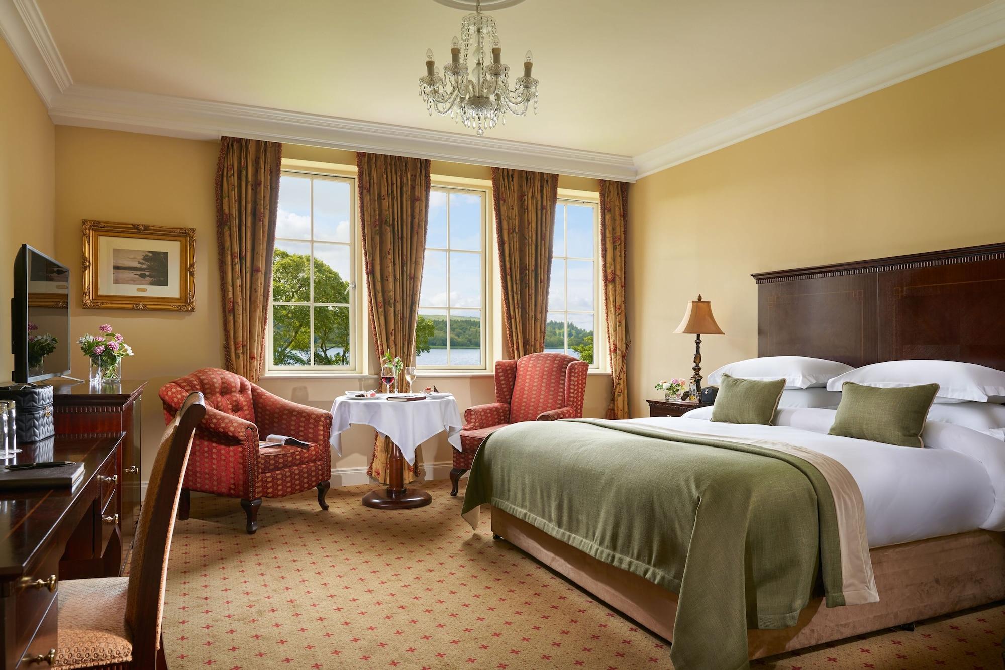 Lough Erne Resort Enniskillen Exterior photo A bedroom at the Killarney International Hotel